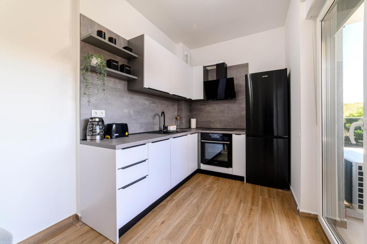 希贝尼克Apartman Ivana公寓 外观 照片